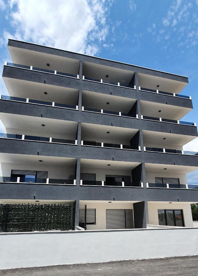 Apartments Elite Трогир Экстерьер фото